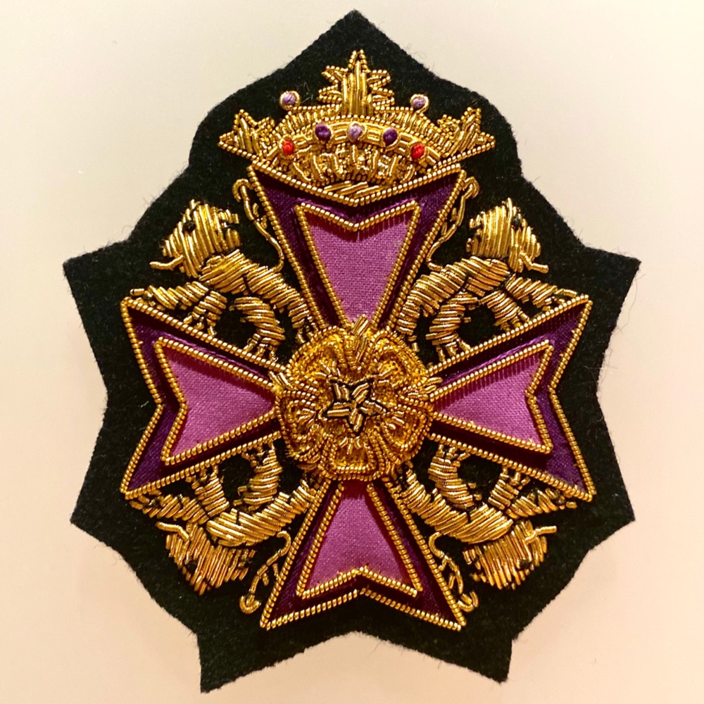 Embroidered appliqué patch